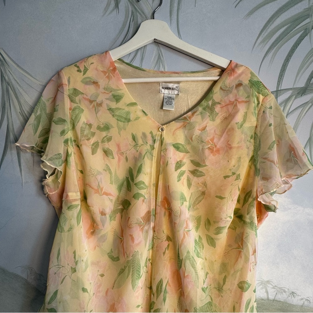 Fashion Bug Floral V-Neck Dress, size 22W, cream pink green color - Picture 9 of 9